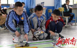 想法科技 抱着出去闯一闯的想法 这位湖南大哥闯出一个董事长来！